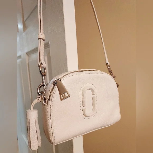 Marc Jacobs | Bags | Virtually New Marc Jacobs Shutter Crossbody 